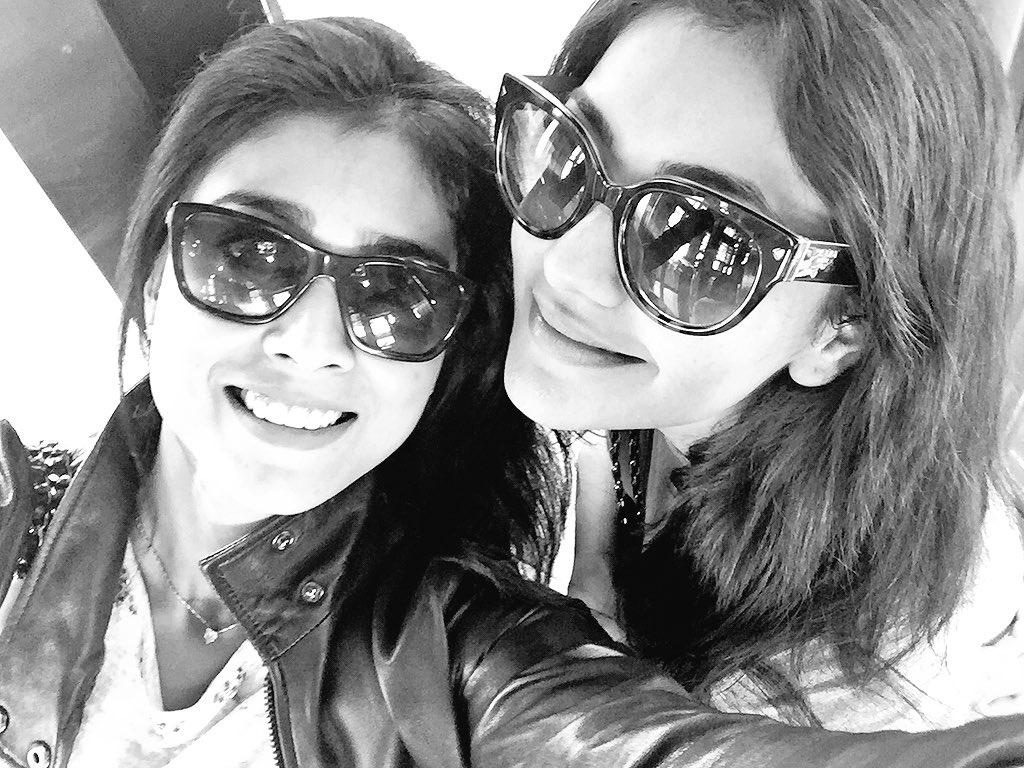 Shriya Saran tweet media