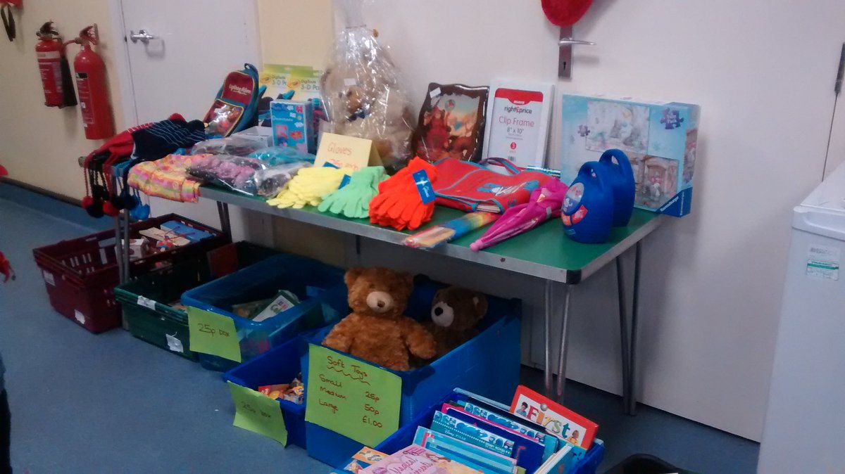 SluglyAllen's tweet photo. @AinthorpeSchool Ready to sell #secretsantashop https://t.co/egJr297ORU