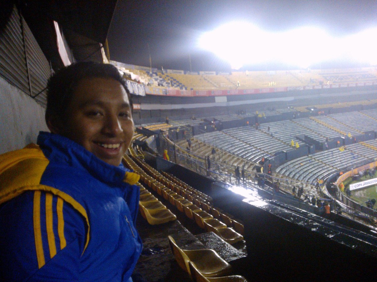angelchavez79's tweet photo. @TigresOficial vamos que el domingo pasamos a la final!! #ViernesDeTigres #Xlacuarta https://t.co/x3SlmchTKF