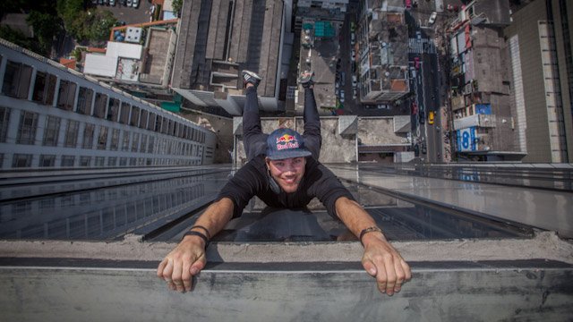 TheWeeklyFlickr's tweet photo. New #TWF! Probably not for those prone to vertigo... #Parkour #Freerunning #TWF Watch: https://t.co/WaKiiOwbZR https://t.co/vMMlx3tP7r
