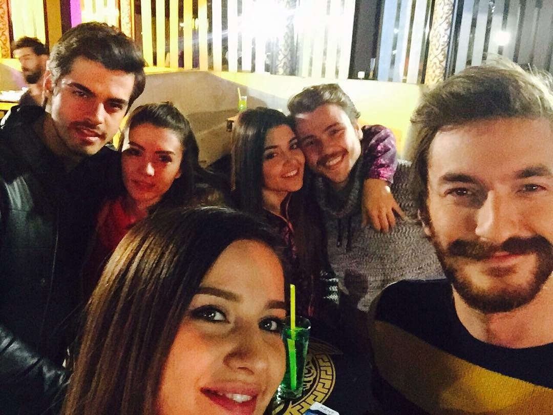 TvDunyasii's tweet photo. #GüneşinKızları YENİ https://t.co/Dh0RpfvqJh