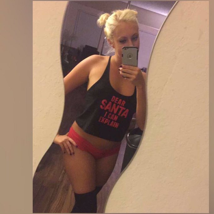 Snapchat: kaleecarroll #DearSantaiCanExplain https://t.co/FNbfdSj2j2<a href="/tag/dearsantaicanexplain"class="tags">#DearSantaiCanExplain</a>
