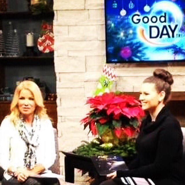 DeannaSteinle's tweet photo. What a great day! Sneak peek of my interview for my @TrueOwlSeries V1 now available! https://t.co/rtkBjlDjF4 https://t.co/WpGbVVKXnc