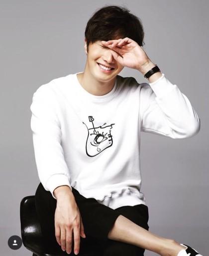 송이수 tweet media