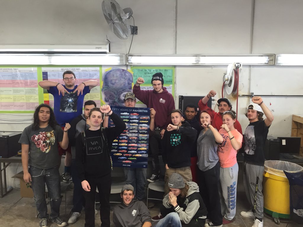 MrVenardACT's tweet photo. Thanks to the Oklahoma mustang club for the @FordPerformance bands and @FordMustang posters #the6505act #the6505 https://t.co/lqcGnOc5eR