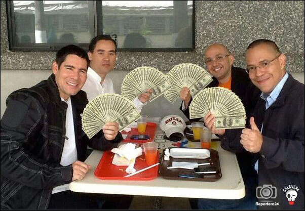 leocenisoficial's tweet photo. JORGE RAMOS AVALOS: Boliburgueses y otros insultos https://t.co/suINHqDEeG Las "ofensas" –cargadas de humor y bilis– https://t.co/t5gntyGl4w