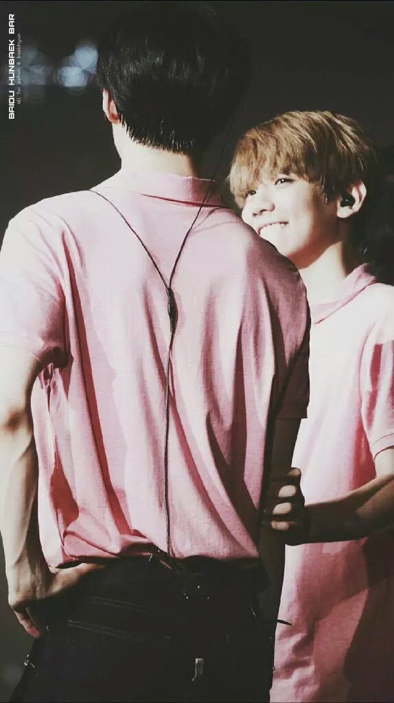 vioIetskies's tweet photo. The way Baekhyun looks at Sehun (Pt. 1) #sebaek https://t.co/sk4QQIbdjg