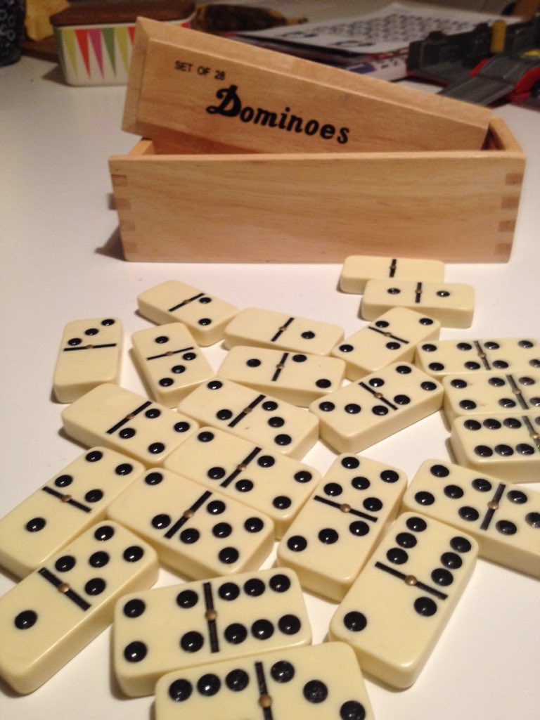 Solvi_Kaaber's tweet photo. Ég: Hvað er í matinn mamma?
Mamma: Dominos
Ég: Ó næs ég elsk....... 😕
#DPISL https://t.co/PEtzjL88VU