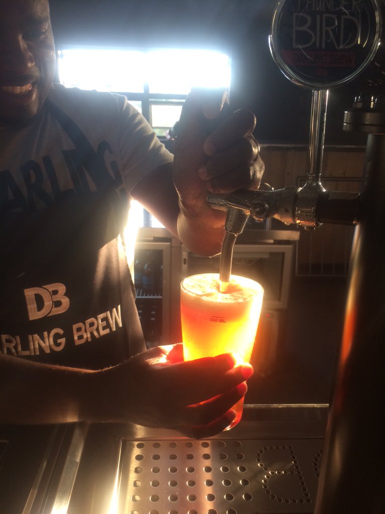 JulesZA79's tweet photo. A Thunder Bird freshly pulled from the tap at the brand spanking new @DarlingBrew #perfectpull #nofilter #dblaunch https://t.co/ae88ui36pZ