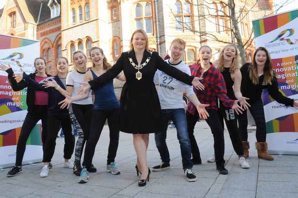 berkshire_live's tweet photo. Reading Year of Culture 2016 launched in town centre #RdgUK @Reading2016  
https://t.co/YTlnplrIC8 https://t.co/0Zu9eDwB0C