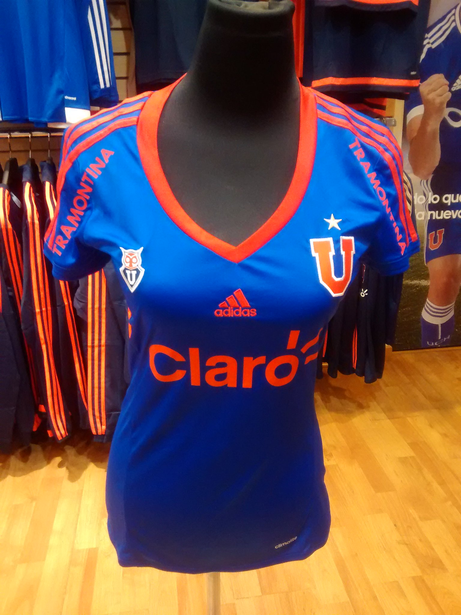 Camiseta u de chile mujer sale