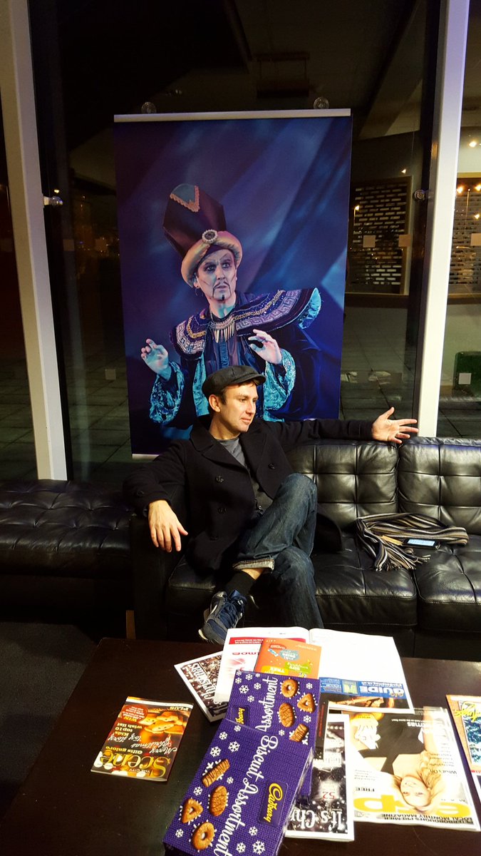 pborokeytheatre's tweet photo. "So what I think's really integral to the role of Abanazar..." #SeriousInterview #Aladdin @RobinFJ73 https://t.co/OPMtHD4gcR