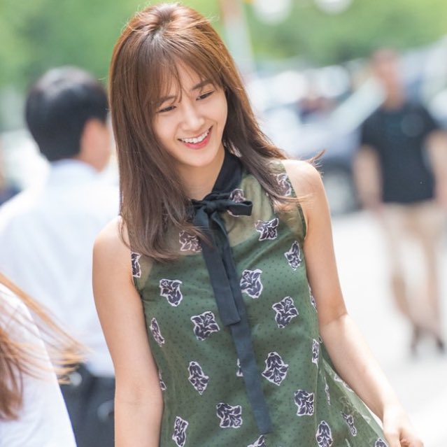 HAPPIEST BIRTHDAY KWON YURI    hope your smile never fades away & pls stay happy    