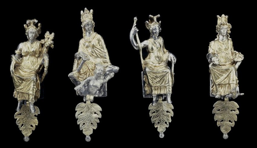 Embedded image permalink