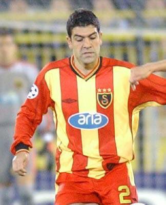 Futbolmerkez's tweet photo. Gaziantep BB Spor'da teknik direktörlük içim ilk aday eski Galatasaray'lı futbolcu Mehmet Polat. https://t.co/qpVOcj7ir9