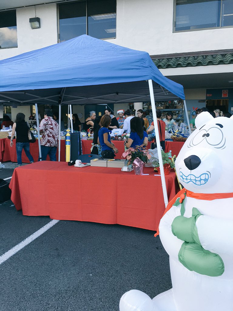 PunahouPFA's tweet photo. Check out the wonderful gifts @PunahouSchool Carnival Holiday Sale: 7:30 a.m. – 1 p.m. Sullivan Lanai #RewindtheTime https://t.co/cL6zPzmRZo