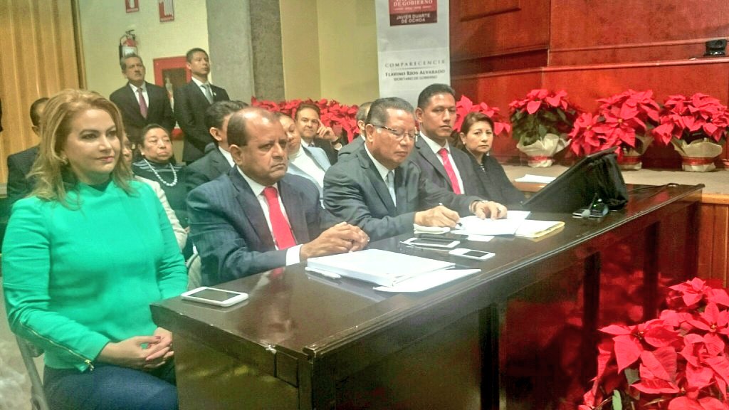 invedemsegob's tweet photo. Comparecencia del Secretario de Gobierno @flavino_rios ante la cámara de diputados @LegisVer #5InformeJD https://t.co/3QQrIoFTqv