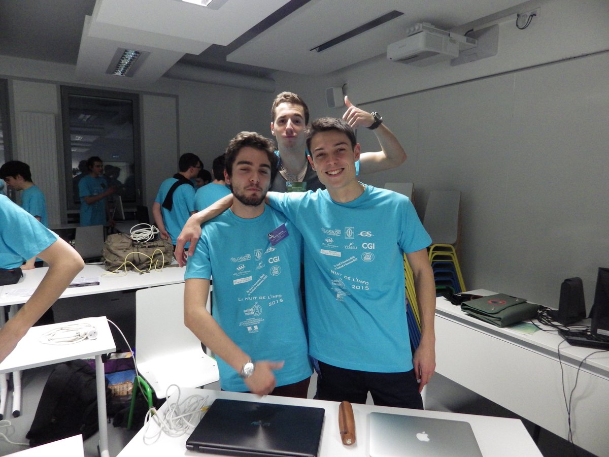 TCookieMonsters's tweet photo. Alex et Mathieu pour votre flot de blagues continu, à défaut d'être drôles elles nous gardaient éveillé https://t.co/0fTU0P6Lje