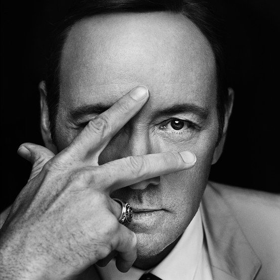 Audrey985's tweet photo. Ahhh quanto mi piace Kevin!! ❤💕 @KevinSpacey #CinemaAddicted https://t.co/K3MmEZLq6y