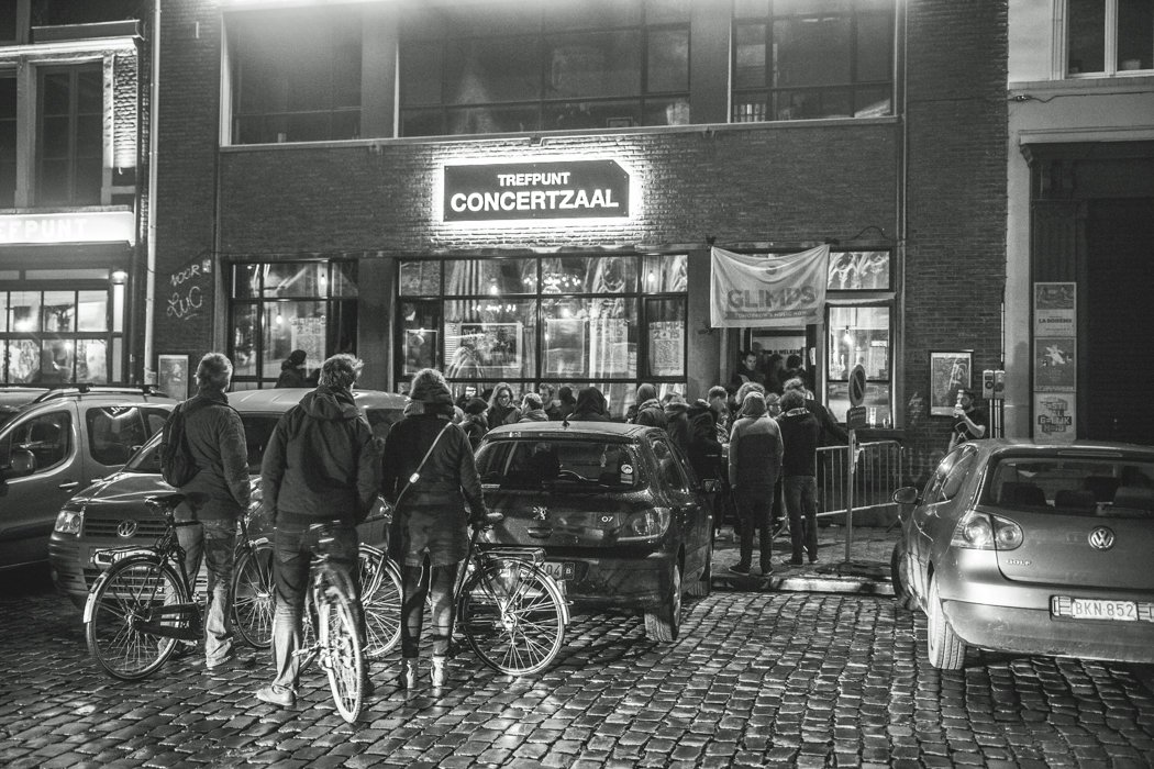 #Glimps2015, you were wonderful today! Queuing for <a href="/bazart_band/">BAZART</a> <a href="/trefpuntvzw/">Trefpunt</a>, photo by <a href="/joostvh_photo/">JoostVH photography</a>