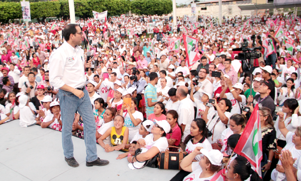 EquipoColima's tweet photo. Seré intolerante ante la corrupción y a los responsables castigo con la cárcel: @nachoperaltacol | #TuDecides https://t.co/Ey2zLCG1O6