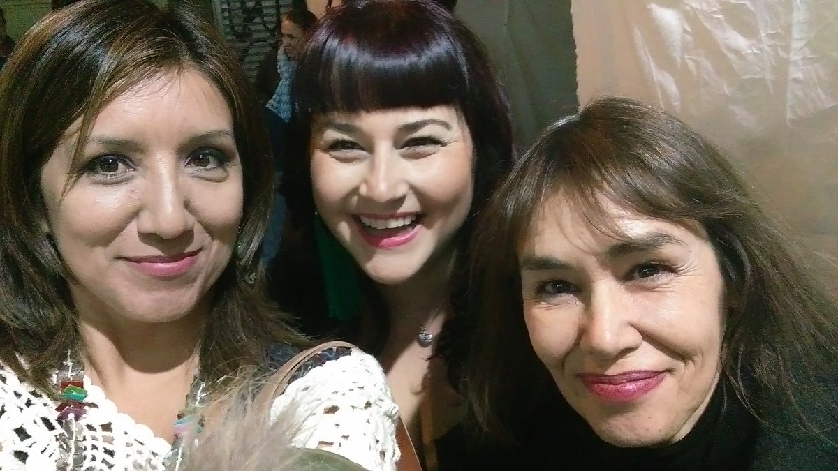 moda_inkaperu's tweet photo. Momento Selfie en #LetitSlow con @pgbypatricia @CarasdelaInform #Isabel @designer_RA #Moda_inkaperu ❤❤❤ https://t.co/fjwucy1cFA