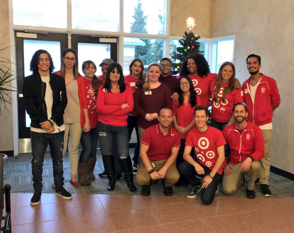 #T0313 showing their love for the community...fun game night with the children! <a href="/GuenetteMelanie/">Melanie Guenette</a> <a href="/angel_yanke/">Angel</a>