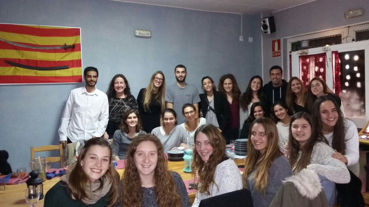 uemontgat's tweet photo. Reunió del Sénior Femení i Sots 21 Femení  amb la Junta directiva. Treballem plegats x estar cada día més amunt. https://t.co/Jb1xq9UGK2