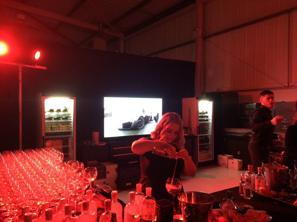 J4jammy's tweet photo. Had an #awesome time @DiscoverMono Christmas party!  Thanks! https://t.co/bQCWBaaIAR