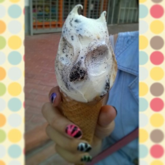 NitariNty's tweet photo. Olvidé mencionar mi super habilidad para hacer búhos de helado (??? https://t.co/UCZGzCaviV