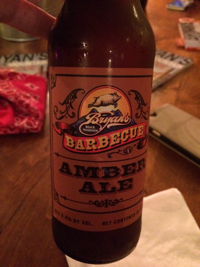 LongLegsTravels's tweet image. Enjoying a @BRYANSBBQ #amberbeer. Yum! #scottsdaleinvasion @scottsdaleaz