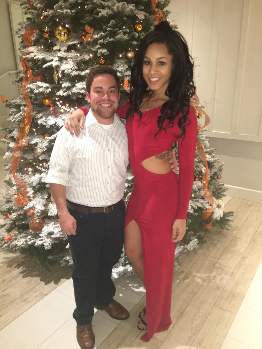 daniii_starrr's tweet photo. My handsome date ππ #TheTrackStars #TheCousins @AmazingRace_CBS https://t.co/01ZGryh5Ng
