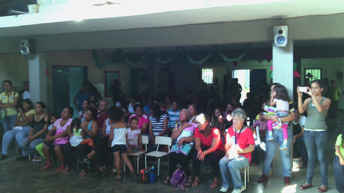 c_modc's tweet image. Representantes del Preescolar Petralcira Echeguerain disfrutaron de la muestra musical de los niños del M. C.P.C