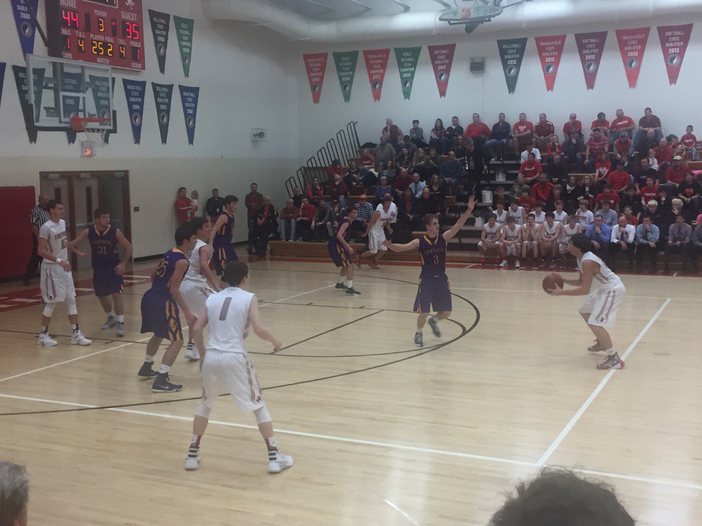 KChristensenIA's tweet image. This is how far away @NolanC_23 is sinking the 3-ball. #Routinely #What