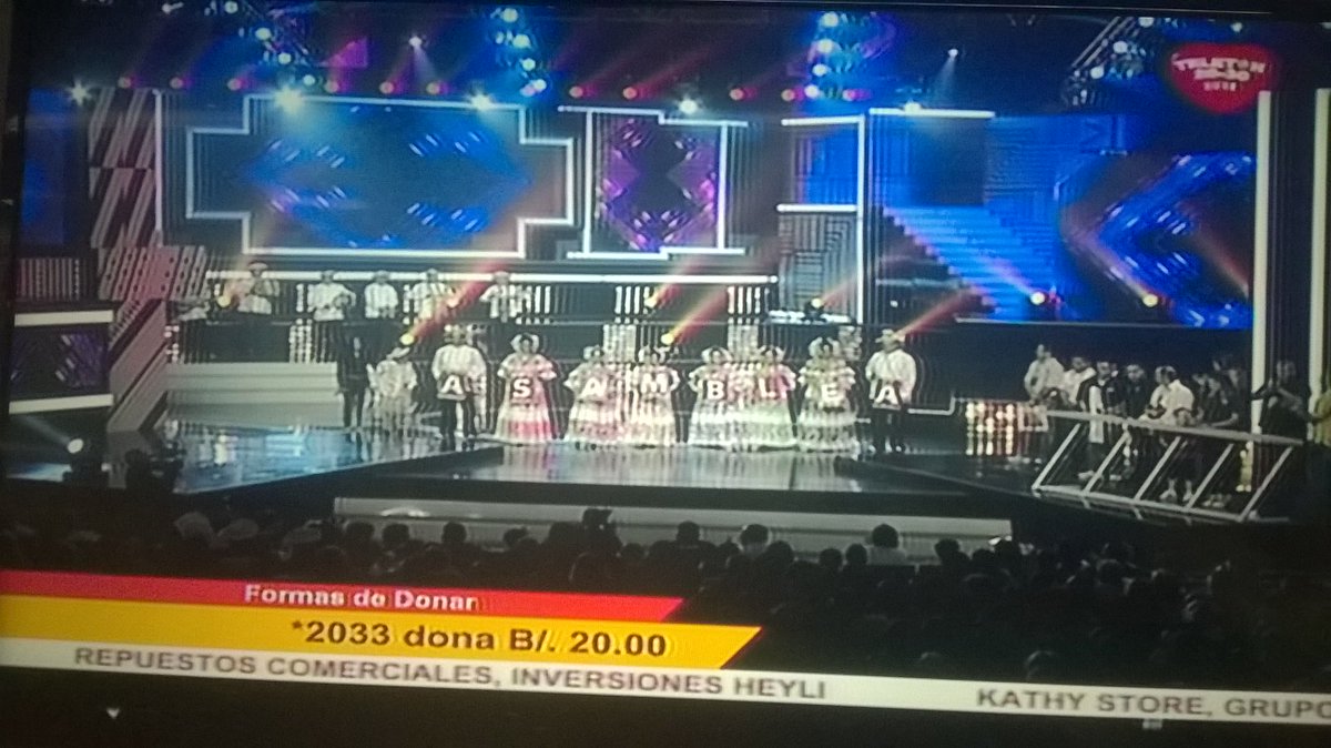 telebunker_'s tweet image. Diputada @katleenLevy2014 entregó donación d la @asambleapa a la #Teleton2015 #Panamá @yar1650 @CriticaPa @djparka