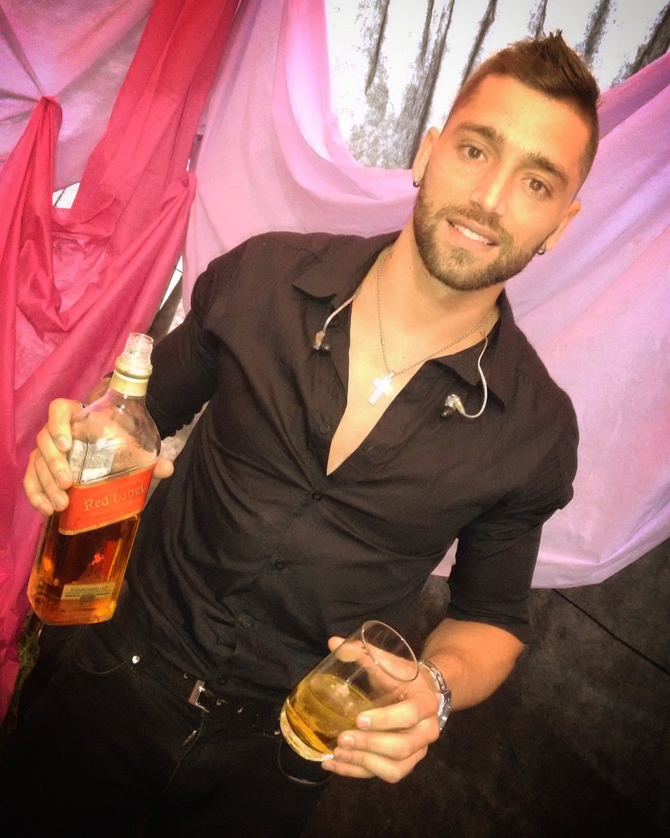 PabloTamagnini's tweet image. @GranadeMartin saluuuud viejo 🐺