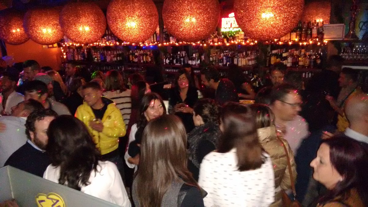 ortegamiguedj's tweet photo. Cerrando a lo grande un viernes! Gracias @Casavellagandia !!! https://t.co/ZkP3IuRRBI