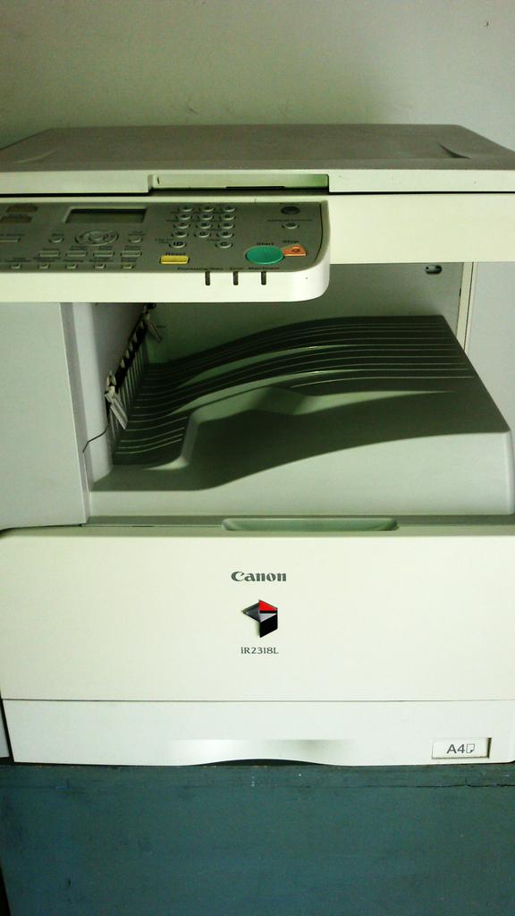 606ef326034f489's tweet photo. Dijual Mesin Fotocopy iR2318L Kondisi mulus.. @infobdgFJB @infobdg https://t.co/cfdx8EWoEz