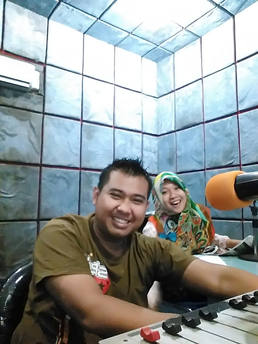 fm_ramayana's tweet photo. #goyangheboh #indonesiabanget hooobah https://t.co/rR1eUrcP8m