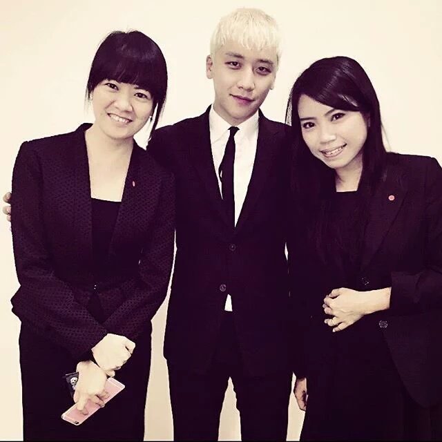 shuchan22's tweet photo. CEO riri was working? kkk 😄
via pandariko https://t.co/Cq0DoxTnXQ