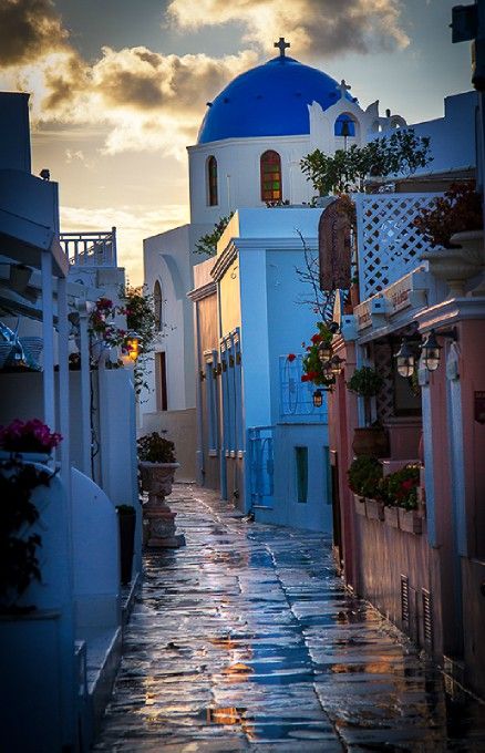 ObsessivelyTim's tweet image. Oia, #Greece - a main street on a rainy day: Photo by Photographer Jacques de Klerk - photo.net