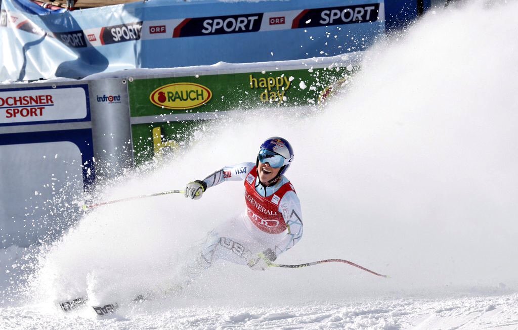 lindseyvonn's tweet photo. Win 68! Could not be happier!! I love this place! ❤️🇨🇦 https://t.co/US008OxHQ0