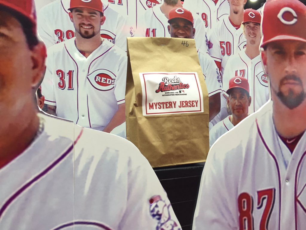 OMGreds's tweet photo. Alright. Let's go. #mysteryjersey #redsfest https://t.co/wHdAKaRoAa