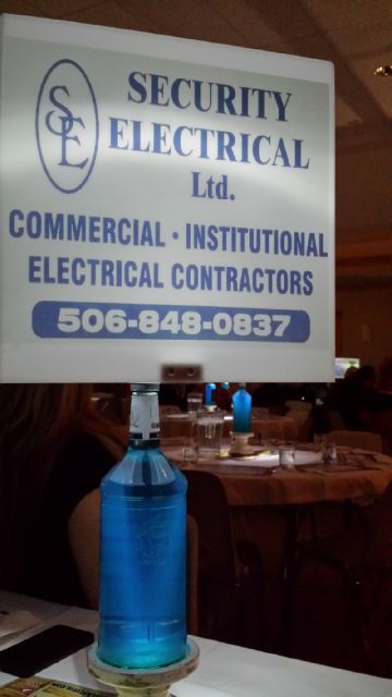 Bryan8Soucy's tweet image. Nice touch #MillstreamSnowmobileclub Enjoy the dinner music #SecurityElectrical
