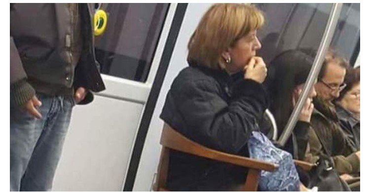 Panarello84's tweet photo. Lei ha vinto #MetroC #Roma #Giubileo https://t.co/xHagJ4Ym6V
