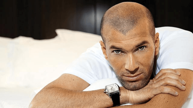 DetrasdelPodium's tweet photo. “¿Dónde está Zinedine Zidane?” https://t.co/3p5TTvOMSU https://t.co/QoiRTFhRip