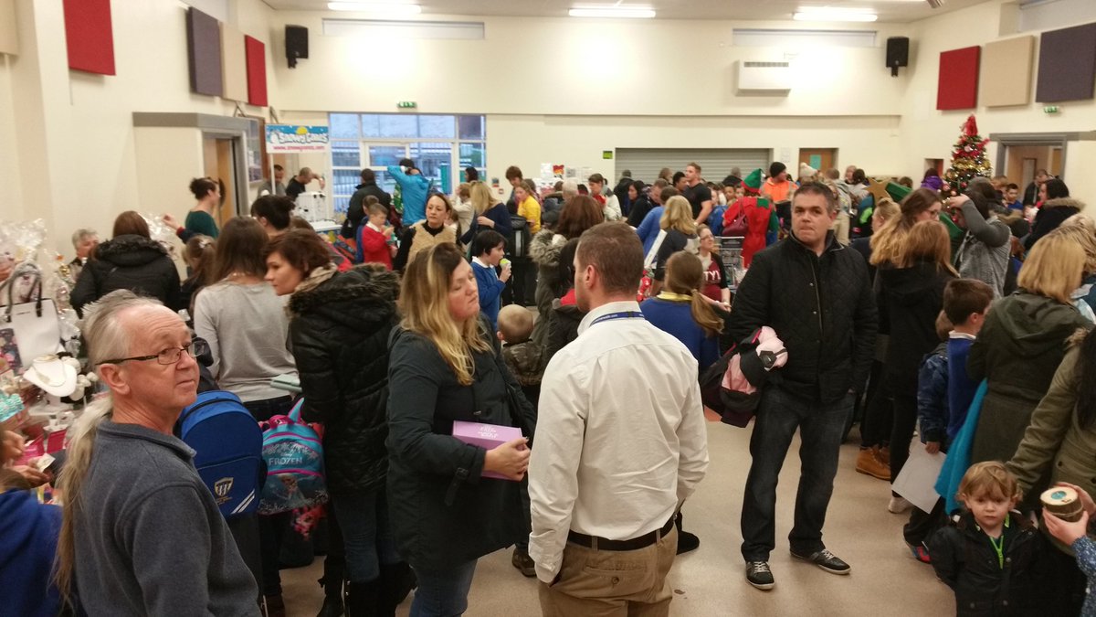 LitchardPrimary's tweet photo. The FOLPS xmas Fayre was a roaring success. Thanks to all that came #FOLPS https://t.co/Yqs3M9VS52