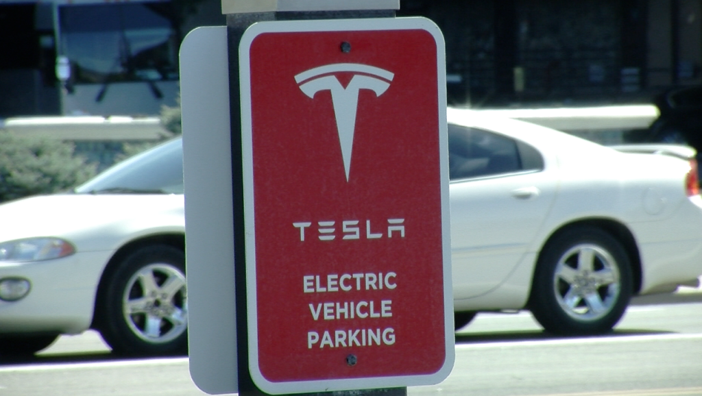 NVMediaAlliance's tweet photo. Tesla Buzz Reaches UNR Career Expo https://t.co/Ij8gTaqAac https://t.co/Af9enCe3uF