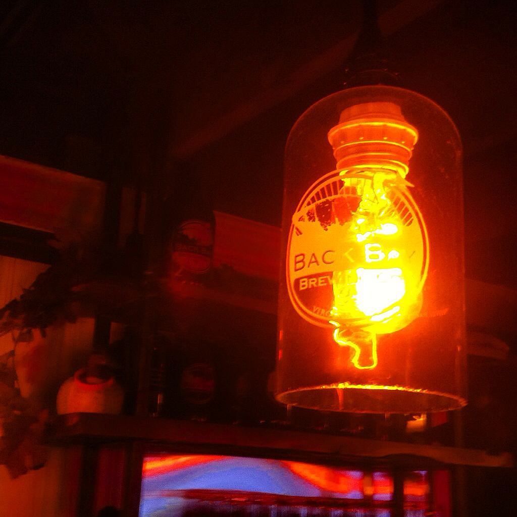 CheersVA's tweet photo. Love #BackBayBrewing. #CraftBeer #DrinkCraftBeer #VABeer #CraftBeerVA #DrinkLocal #Favorit… https://t.co/zVQlpiwhxr https://t.co/xGdL42NWBn