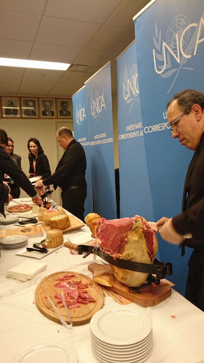 Onuitalia's tweet photo. #Sapori e #profumi d'Italia all'Onu: arrivano top #chef per l'#ItalianFoodFestival e i #60anni #Italia nell'#Onu https://t.co/V7qxJjldgq
